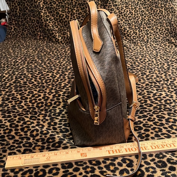 Michael Kors backpack - Picture 3 of 5